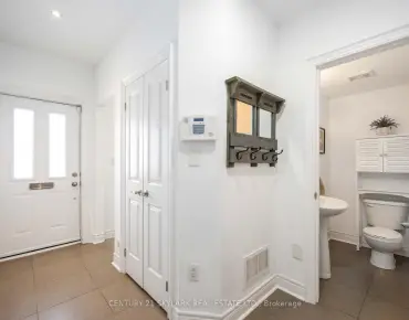 1864 Burnhamthorpe Rd E Applewood, Mississauga 3 beds 3 baths 2 garage $968K