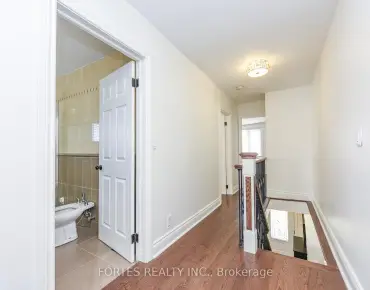 
102 Parklea Dr <a href='https://luckyalan.com/community.php?community=Toronto:Leaside'>Leaside, Toronto</a> 4 beds 5 baths 2 garage $3.398M