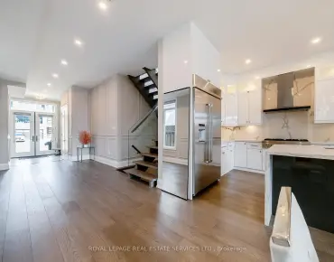 
3467 Eglinton Ave W Churchill Meadows, Mississauga 2 beds 4 baths 2 garage $1.049M