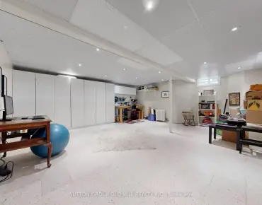 
134 Rykert Cres <a href='https://luckyalan.com/community.php?community=Toronto:Leaside'>Leaside, Toronto</a> 4 beds 7 baths 1 garage $6.75M