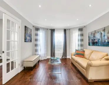 
36B PINE Ave Port Credit, Mississauga 4 beds 6 baths 1 garage $1.853M