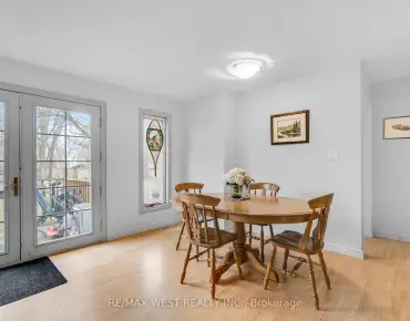 
Stonetree  Cooksville, Mississauga 3 beds 4 baths 1 garage $1.09M