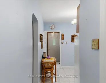 159 Alfred Ave <a href='https://luckyalan.com/community_CN.php?community=Toronto:Willowdale East'>Willowdale East, Toronto</a> 3 beds 3 baths 1 garage $1.488M