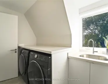 
Longspur  Lisgar, Mississauga 4 beds 4 baths 2 garage $999.888K