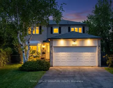 135 Glenn Hawthorne Blvd Hurontario, Mississauga 5 beds 4 baths 2 garage $1.45M