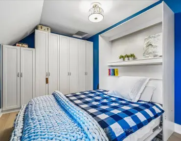 38 John St S Port Credit, Mississauga 3 beds 2 baths garage $1.4M