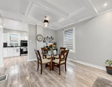 25 Strathgowan Cres <a href='https://luckyalan.com/community_CN.php?community=Toronto:Lawrence Park South'>Lawrence Park South, Toronto</a> 6 beds 5 baths 2 garage $5.495M