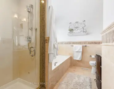 3427 Martins Pine Cres Erin Mills, Mississauga 3 beds 2 baths garage $839K