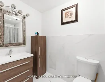 
1135 Bellarosa Ln East Credit, Mississauga 3 beds 3 baths 1 garage $799.9K
