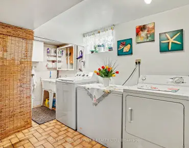 337 Hollyberry Trl <a href='https://luckyalan.com/community.php?community=Toronto:Hillcrest Village'>Hillcrest Village, Toronto</a> 4 beds 3 baths garage $699K