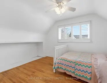 51 Piggott Mews Weston, Toronto 3 beds 3 baths 1 garage $799K