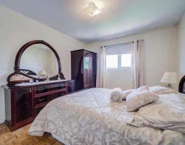 18 Foxley St Trinity-Bellwoods, Toronto 3 beds 5 baths 2 garage $3.499M