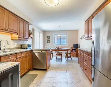 
Redpath  Lisgar, Mississauga 3 beds 3 baths 1 garage $808.888K