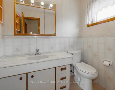 
407 Chantenay Dr Cooksville, Mississauga 3 beds 3 baths 1 garage $1.275M