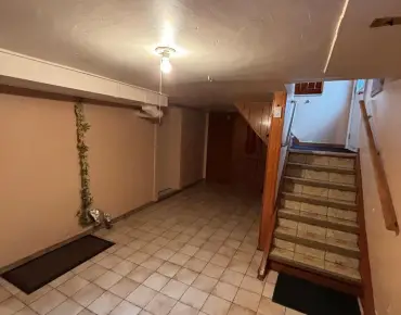 740 Kennedy Rd Ionview, Toronto 2 beds 3 baths  garage $699K