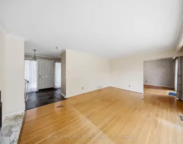 
42 Deerhurst Ave Humberlea-Pelmo Park W4, Toronto 2 beds 2 baths  garage $1.199M