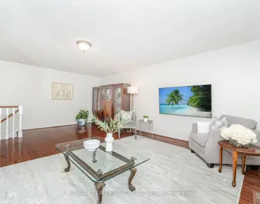 
5612 Shillington Dr Hurontario, Mississauga 4 beds 4 baths 2 garage $1.37M
