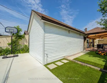 64 Bridesburg Dr Kingsview Village-The Westway, Toronto 3 beds 2 baths 1 garage $899K
