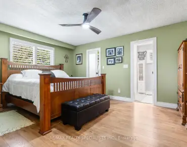 
1027 Argus Dr Applewood, Mississauga 3 beds 2 baths 1 garage $1.279M