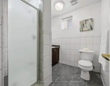 116 Brunswick Ave University, Toronto 6 beds 2 baths 2 garage $1.448M