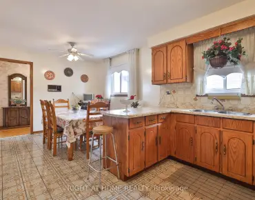 56 Leuty Ave The Beaches, Toronto 4 beds 3 baths garage $2.499M