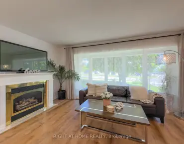 27 Bremen Ln Streetsville, Mississauga 4 beds 3 baths 1 garage $899.999K