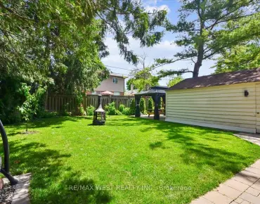 
55 Farnham Ave Yonge-St. Clair, Toronto 4 beds 5 baths  garage $5.595M