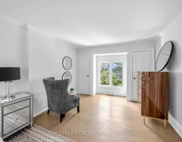 
123 robert St University, Toronto 4 beds 2 baths 2 garage $1.85M