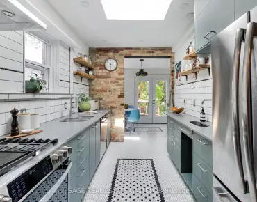 1022 Spadina Rd <a href='https://luckyalan.com/community.php?community=Toronto:Forest Hill North'>Forest Hill North, Toronto</a> 3 beds 4 baths 2 garage $2.399M