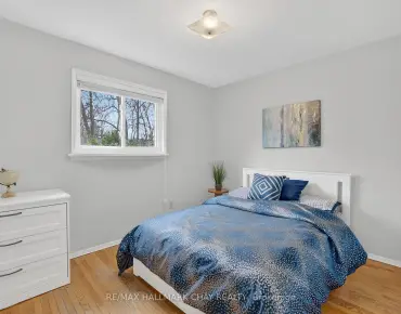 135 Glenn Hawthorne Blvd Hurontario, Mississauga 5 beds 4 baths 2 garage $1.45M
