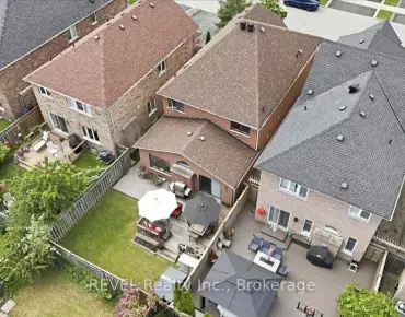 
2479 Grindstone Crt Erin Mills, Mississauga 3 beds 4 baths 1 garage $999.999K