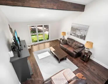 7 Burtonwood Cres Mount Olive-Silverstone-Jamestown, Toronto 4 beds 2 baths 2 garage $850K