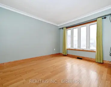 
87 Craiglee Dr Birchcliffe-Cliffside, Toronto 2 beds 2 baths  garage $769.9K