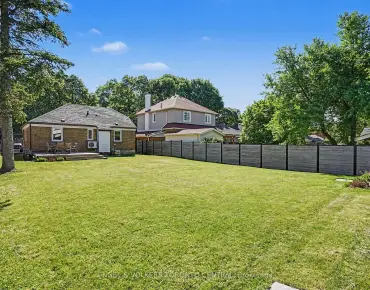 
20 Bedle Ave <a href='https://luckyalan.com/community.php?community=Toronto:Hillcrest Village'>Hillcrest Village, Toronto</a> 3 beds 3 baths 1 garage $799K