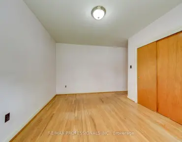 
156 Snowdon Ave <a href='https://luckyalan.com/community.php?community=Toronto:Lawrence Park North'>Lawrence Park North, Toronto</a> 4 beds 5 baths 1 garage $4.218M