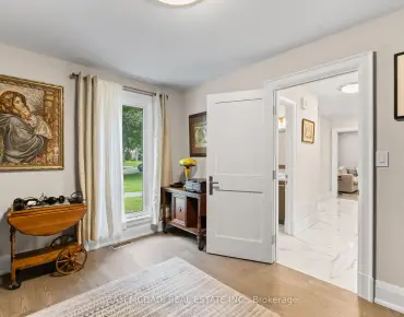2571 Trident Ave Cooksville, Mississauga 4 beds 2 baths 1 garage $859.9K