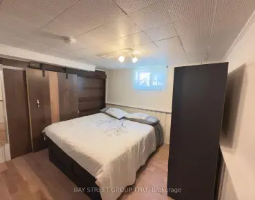
22 Arnprior Rd Bendale, Toronto 3 beds 3 baths  garage $888K