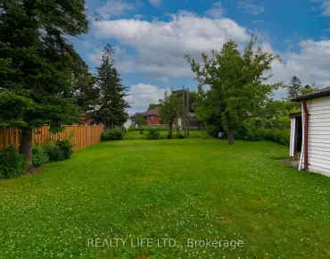 175B Finch Ave E <a href='https://luckyalan.com/community_CN.php?community=Toronto:Willowdale East'>Willowdale East, Toronto</a> 3 beds 3 baths 1 garage $1.098M