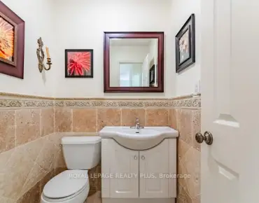 
Village Walk Meadowvale Village, Mississauga 4 beds 4 baths 2 garage $1.29M