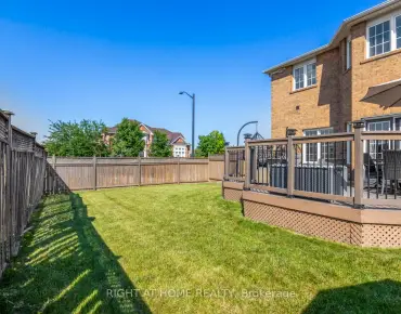 
3739 St. Laurent Crt Erin Mills, Mississauga 4 beds 4 baths 2 garage $1.9M