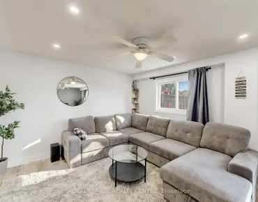 
6906 Avila Rd Meadowvale, Mississauga 3 beds 3 baths 1 garage $920K
