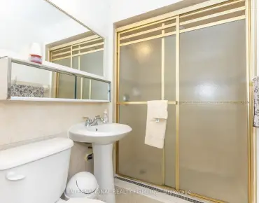 Cortina Cres Hurontario, Mississauga 4 beds 4 baths 1 garage $1.025M