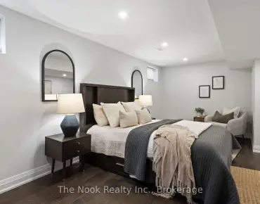 751 White Clover Way East Credit, Mississauga 5 beds 6 baths 2 garage $1.75M