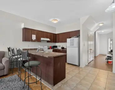 586 Broadway Ave E <a href='https://luckyalan.com/community.php?community=Toronto:Leaside'>Leaside, Toronto</a> 4 beds 5 baths 1 garage $3.95M