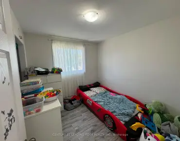 232 Belsize Dr <a href='https://luckyalan.com/community_CN.php?community=Toronto:Mount Pleasant East'>Mount Pleasant East, Toronto</a> 3 beds 2 baths garage $1.495M