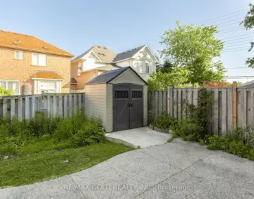 3577 Bluestream Cres Applewood, Mississauga 4 beds 3 baths 2 garage $799.9K