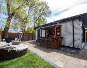 888 Fourth St Lakeview, Mississauga 3 beds 5 baths 2 garage $1.5M