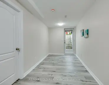 
Briarwood  Port Credit, Mississauga 4 beds 3 baths  garage $1.499M