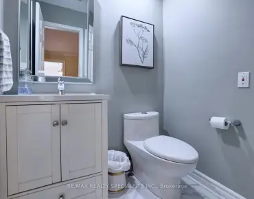 86 Bow River Cres Streetsville, Mississauga 3 beds 2 baths 1 garage $897K
