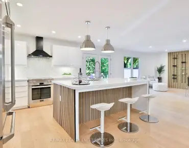 
Calverton  Mineola, Mississauga 3 beds 4 baths 2 garage $2.369M